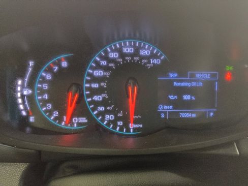 Used 2019 Chevrolet Trax LT w/ LT Convenience Package image 23