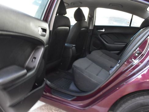 Used 2018 Kia Forte LX image 19