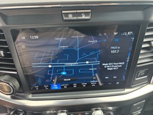 Used 2025 Ford F250 Lariat w/ Black Appearance Package image 7