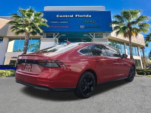 Used 2023 Honda Accord EX image 5