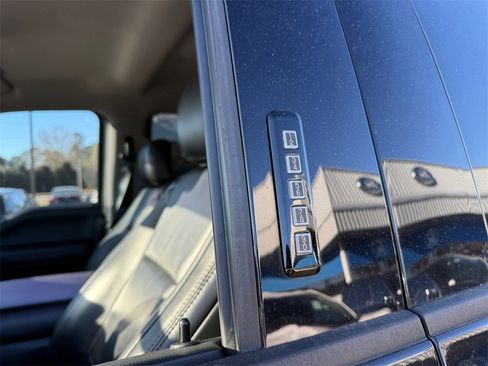 Used 2019 Ford F250 Lariat w/ Lariat Ultimate Package image 18
