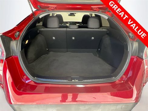Used 2017 Toyota Prius Two w/ Carpet Mat Package image 23