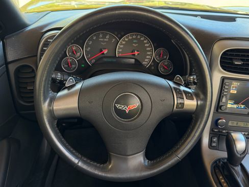 Used 2007 Chevrolet Corvette Convertible w/ Preferred Equipment Group image 21