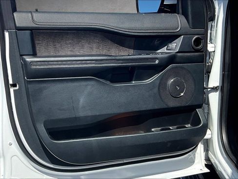 Used 2018 Ford Expedition Limited w/ Equipment Group 302A RWD image 24