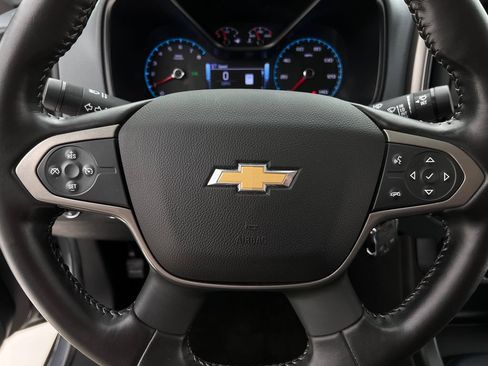 Used 2018 Chevrolet Colorado Z71 AWD/4WD image 16