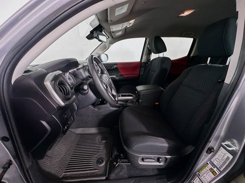 Used 2023 Toyota Tacoma SR5 w/ Technology Package AWD/4WD image 13