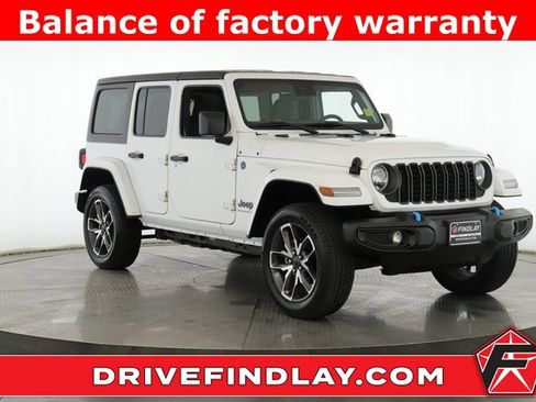 Used 2024 Jeep Wrangler Unlimited image 1