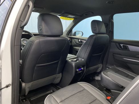 Used 2025 Buick Enclave Sport Touring image 30