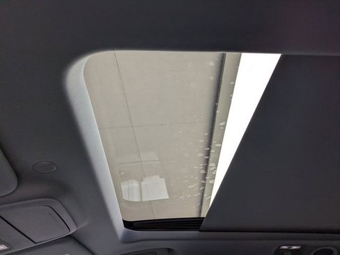 Certified 2021 Ford Explorer XLT w/ Equipment Group 202A image 23