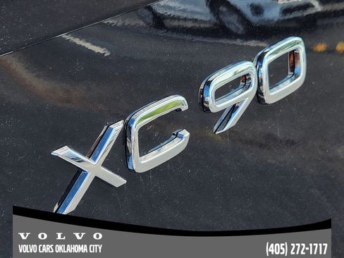 New 2026 Volvo XC90 B6 Plus w/ Protection Package Premier image 9