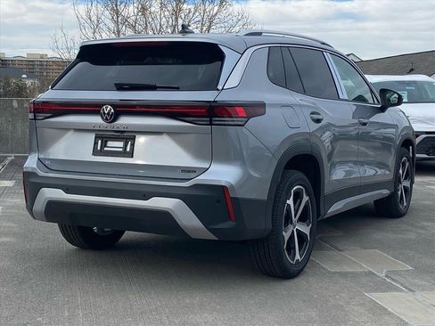 New 2026 Volkswagen Tiguan SE image 3