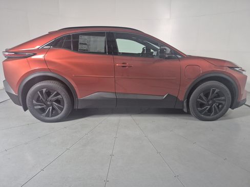 New 2026 Toyota C-HR AWD/4WD image 5