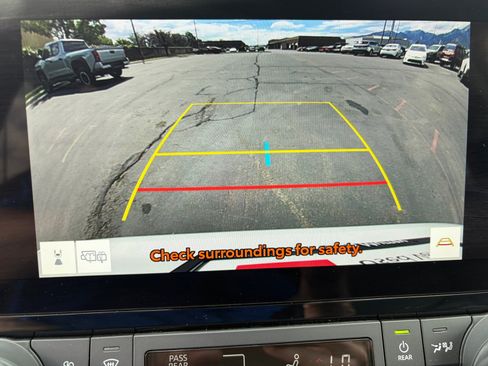Used 2026 Toyota Grand Highlander AWD image 21