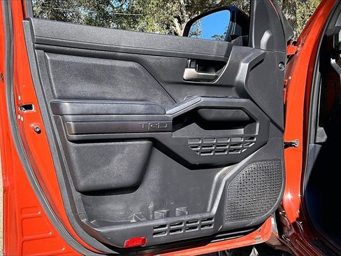 Used 2025 Toyota Tacoma TRD Off-Road image 17