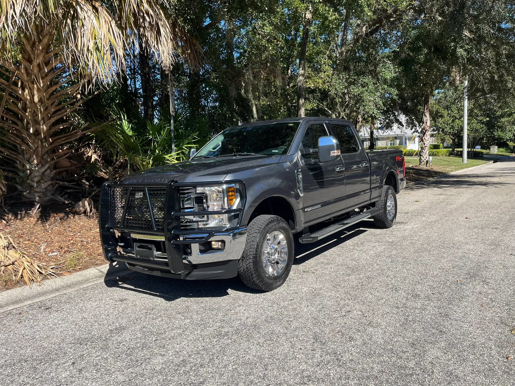 Used 2019 Ford F250 XLT w/ XLT Premium Package AWD/4WD image 14