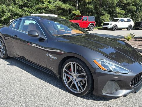 Used 2018 Maserati GranTurismo MC RWD image 5