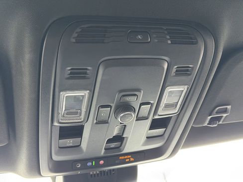Used 2025 GMC Yukon AT4 Ultimate w/ LPO, Floor Liner Package AWD/4WD image 12