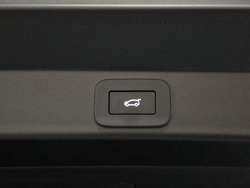 Certified 2025 Land Rover Range Rover Sport S image 28