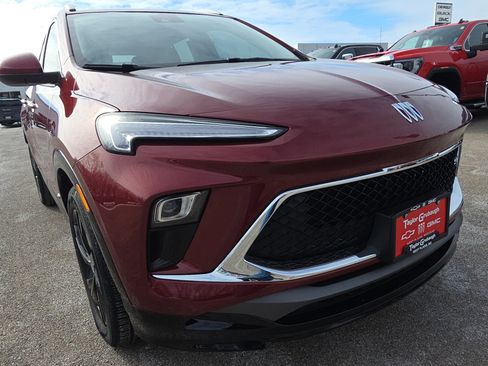 Certified 2025 Buick Encore GX Sport Touring w/ Comfort Package image 11