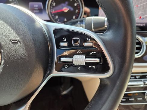 Used 2020 Mercedes-Benz E 350 4MATIC Sedan image 30