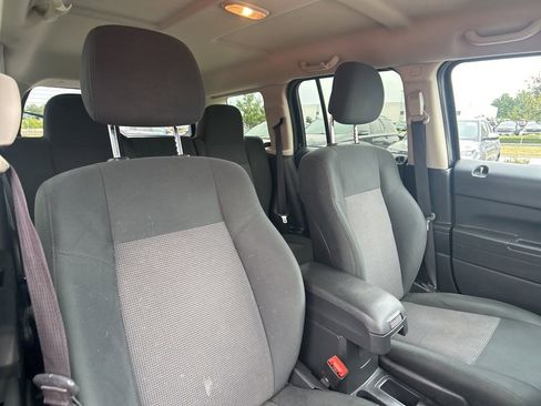 Used 2012 Jeep Patriot Sport image 24