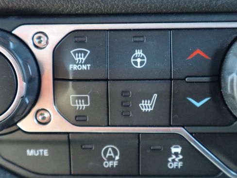 Used 2025 Jeep Wrangler Unlimited Sport AWD/4WD image 23