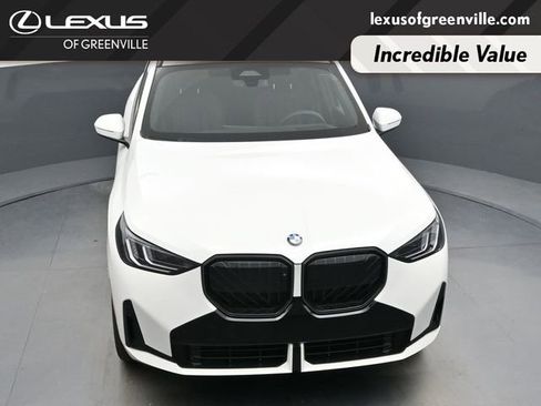 Used 2025 BMW X3 xDrive30i w/ Premium Package image 17