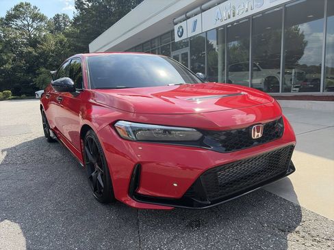 Used 2025 Honda Civic Type R image 1