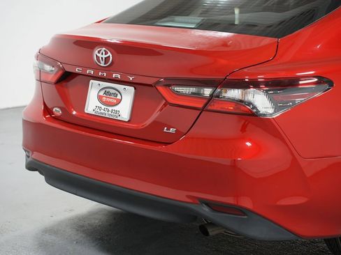 Used 2023 Toyota Camry LE image 9