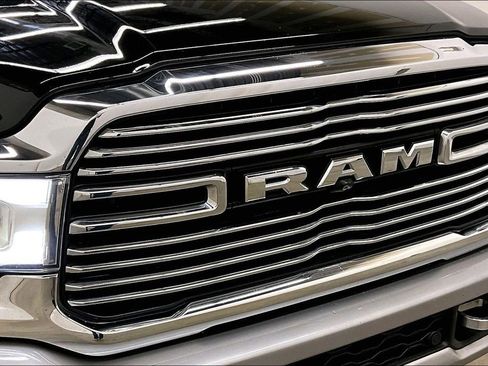 Used 2020 RAM 2500 Laramie image 32