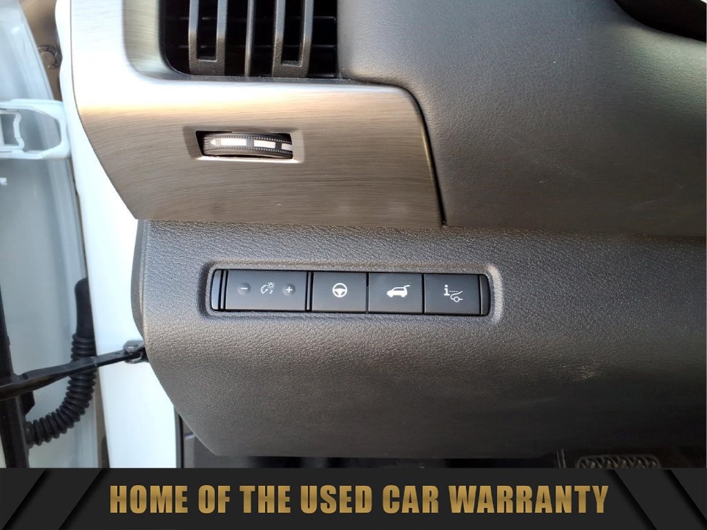 Used 2025 Nissan Pathfinder Platinum w/ Cargo Package AWD/4WD image 18