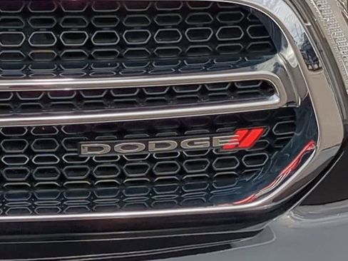 Used 2019 Dodge Durango SXT w/ 3rd Row Seating Group RWD image 11