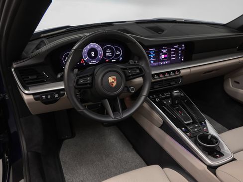 Certified 2025 Porsche 911 Carrera RWD image 37