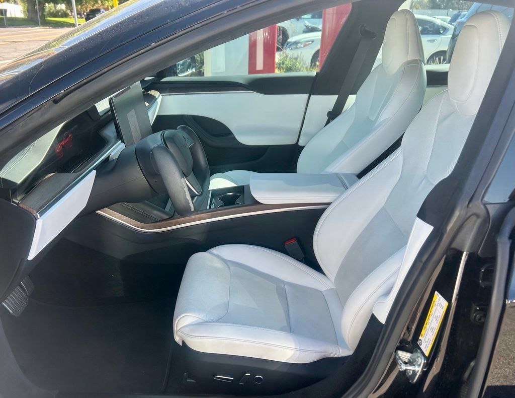 Used 2022 Tesla Model S AWD/4WD image 8