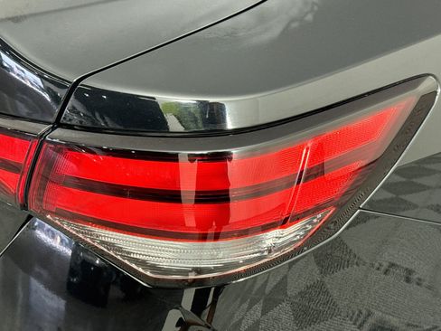 Used 2020 Nissan Sentra SV w/ Trunk Package FWD image 32