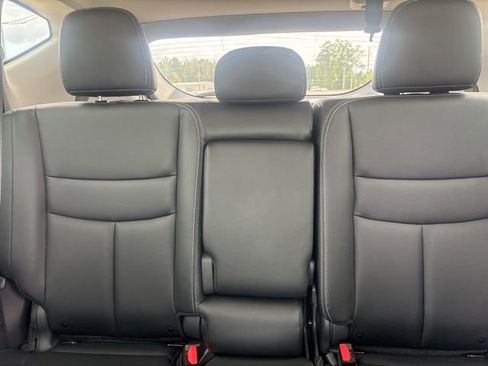 Used 2024 Nissan Murano SV image 25