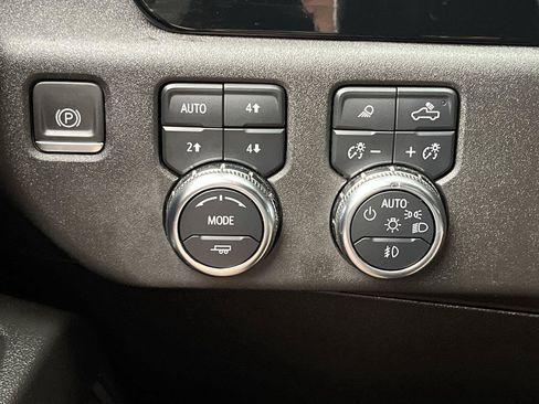 Certified 2024 GMC Sierra 1500 Elevation w/ Elevation Premium Package AWD/4WD image 18