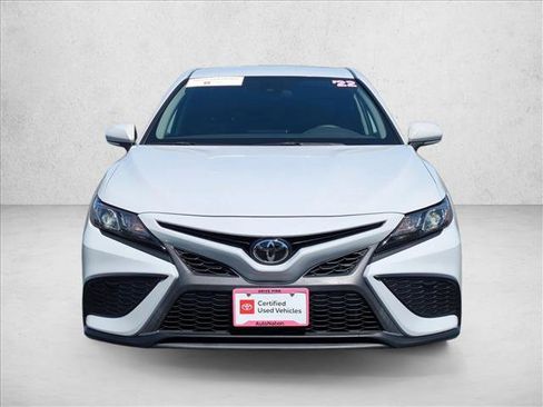 Certified 2022 Toyota Camry SE image 2