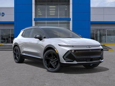 New 2026 Chevrolet Equinox EV RS FWD image 31