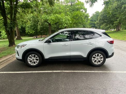 Used 2025 Ford Escape Active AWD/4WD image 7