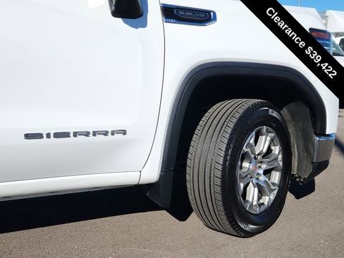 Used 2024 GMC Sierra 1500 SLT image 16