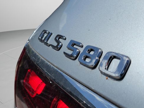 New 2026 Mercedes-Benz GLS 580 4MATIC image 6