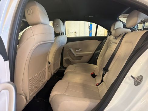 Used 2019 Mercedes-Benz A 220 4MATIC image 5