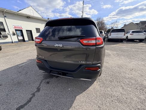 Used 2014 Jeep Cherokee Limited w/ Luxury Group image 11