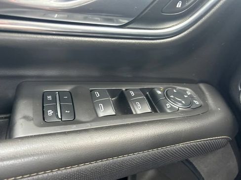 Used 2024 Chevrolet Tahoe Premier AWD/4WD image 22