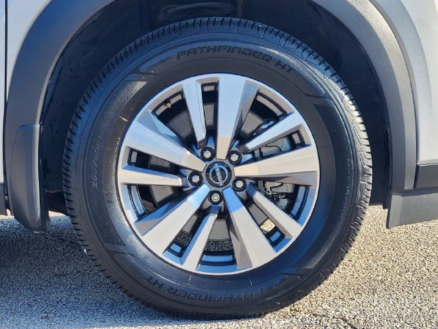 Used 2023 Nissan Pathfinder SL FWD image 11