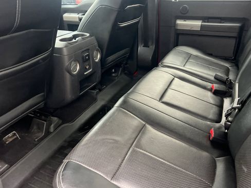 Used 2014 Ford F250 Lariat w/ Lariat Interior Package image 12