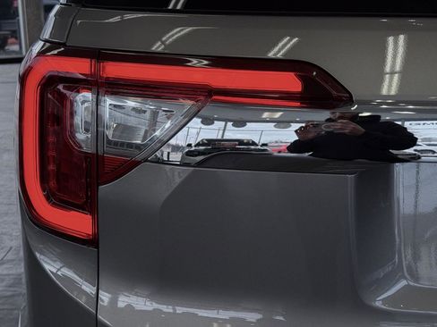 Used 2023 GMC Acadia Denali w/ Denali Ultimate Package image 16