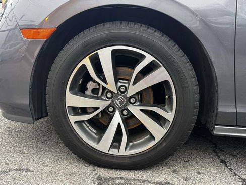 Used 2023 Honda Odyssey Touring image 9