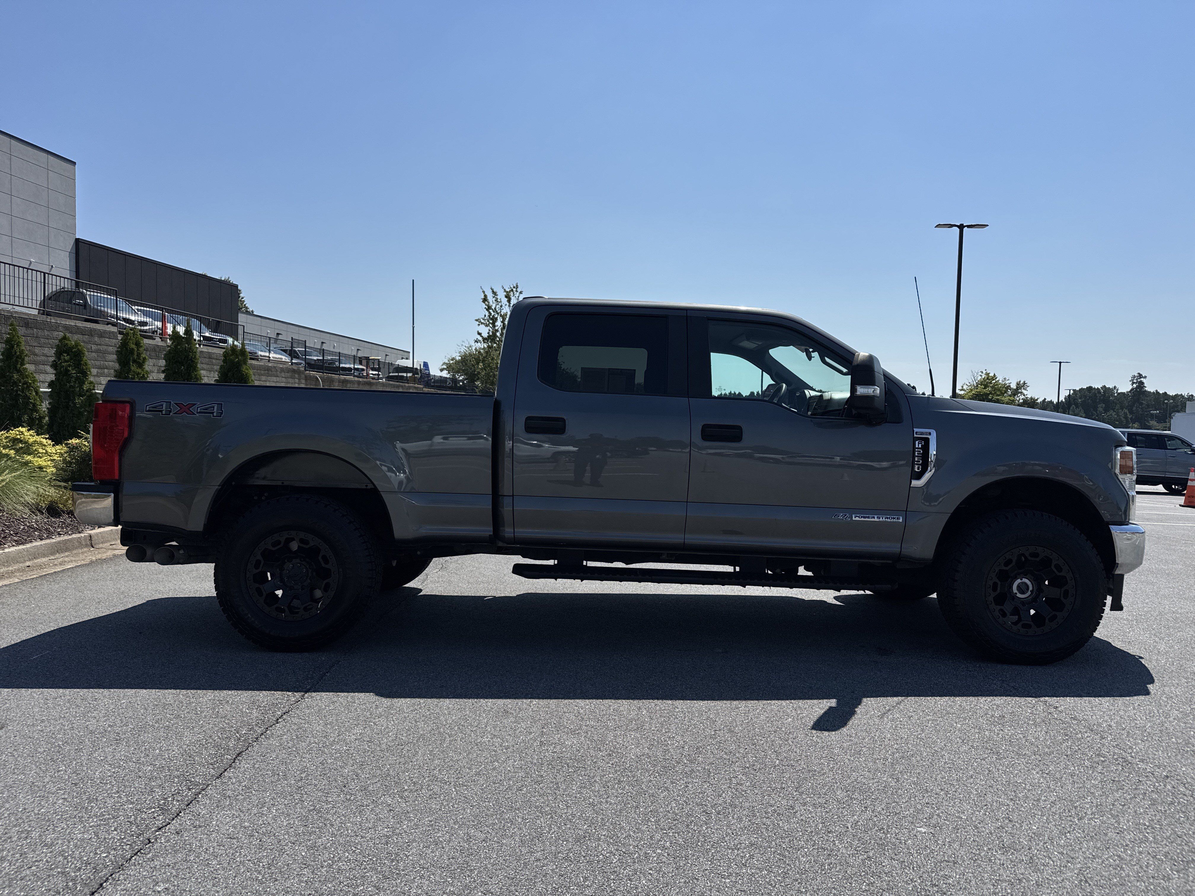 Used 2022 Ford F250 XL w/ STX Appearance Package AWD/4WD image 11